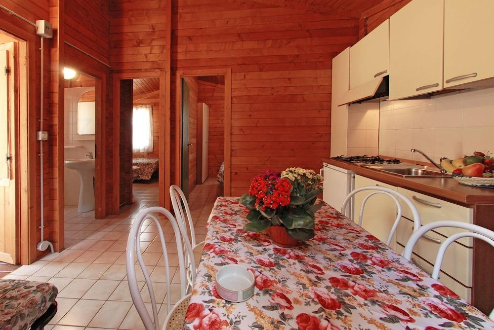 Villaggio Camping Spiaggia Del Riso 빌라시미우스 외부 사진