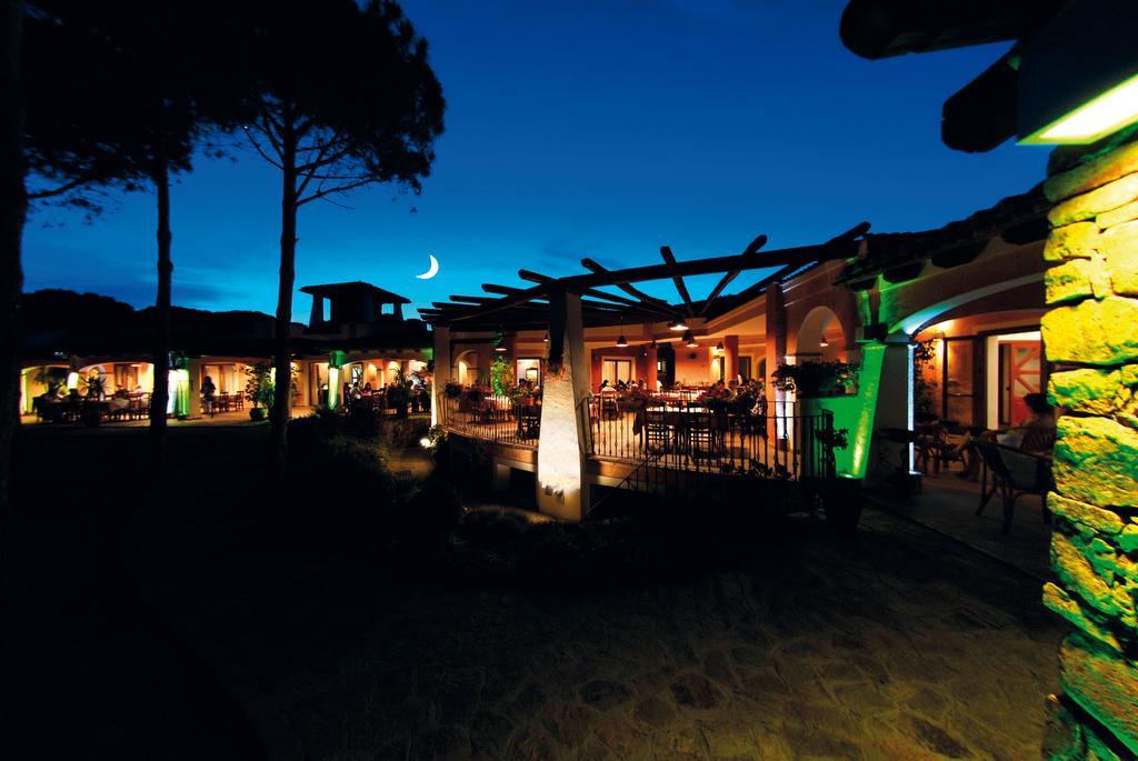 Villaggio Camping Spiaggia Del Riso 빌라시미우스 외부 사진