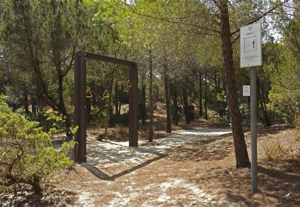 Villaggio Camping Spiaggia Del Riso 빌라시미우스 외부 사진